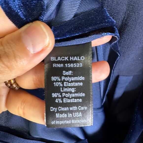 NWT Black Halo Deep Navy Velvet Sleeveless Mock Neck Corrine Jumpsuit Womens 2 - Picture 6 of 8